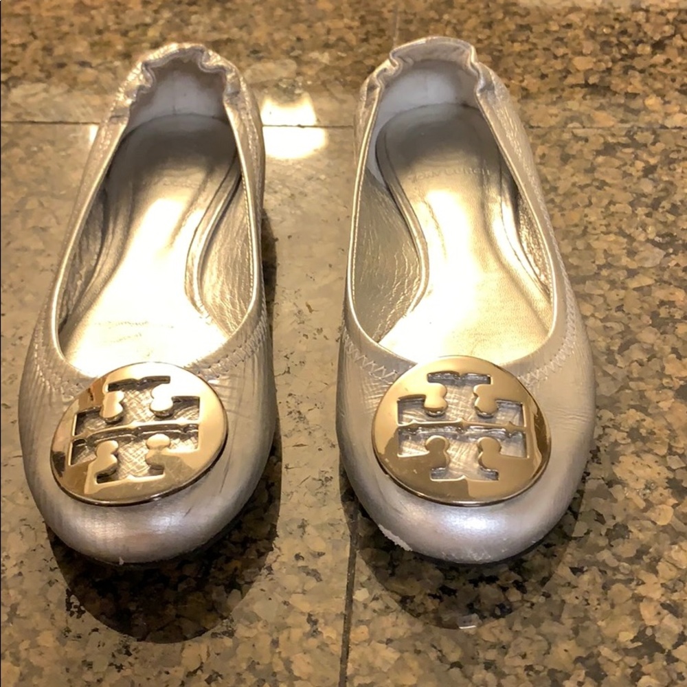Girls silver flats Tory Burch